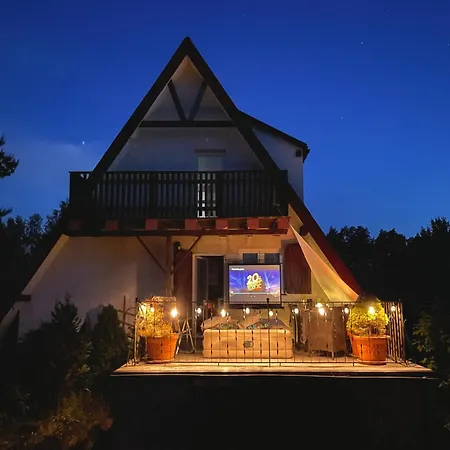 Holiday home Zakatek Na Skraju Lasu *