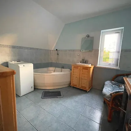 Holiday home Zakatek Na Skraju Lasu